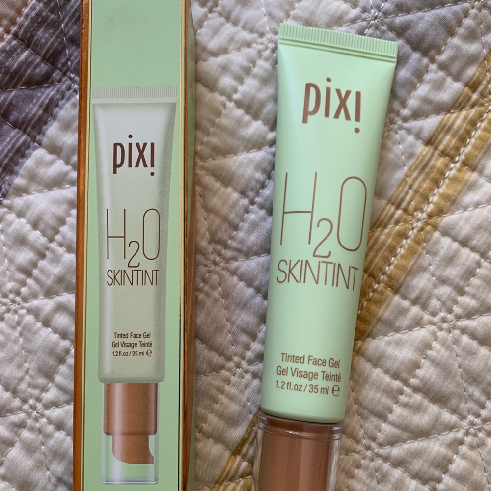 Pixi tinted face gel nutmeg color